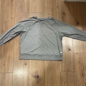 Vuori Women’s Halo Crewneck Long Sleeve